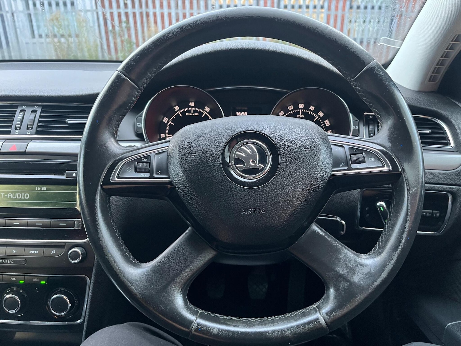 Used Skoda Superb for sale - 76521978: Photo 51