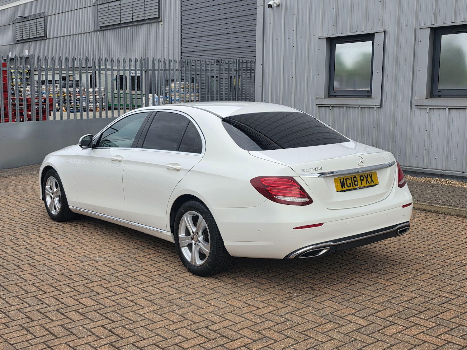 Used Mercedes-Benz E Class for sale - 78214110: Photo 10