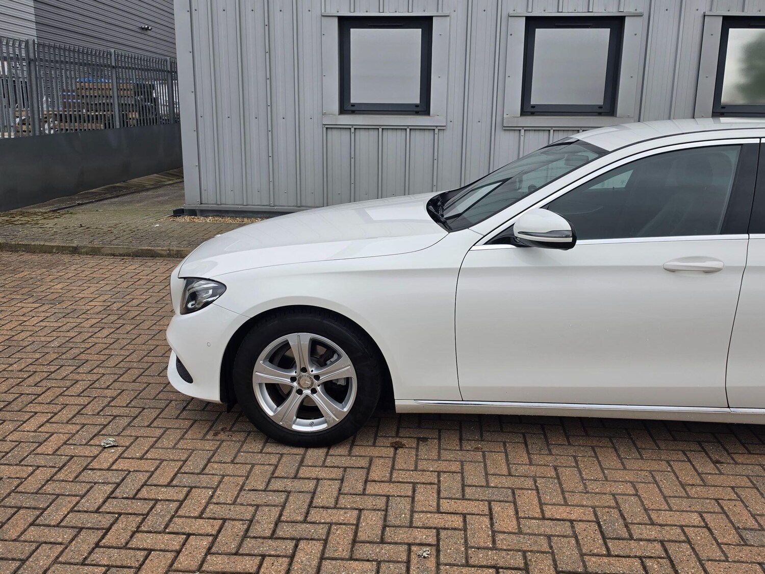 Used Mercedes-Benz E Class for sale - 78214110: Photo 11