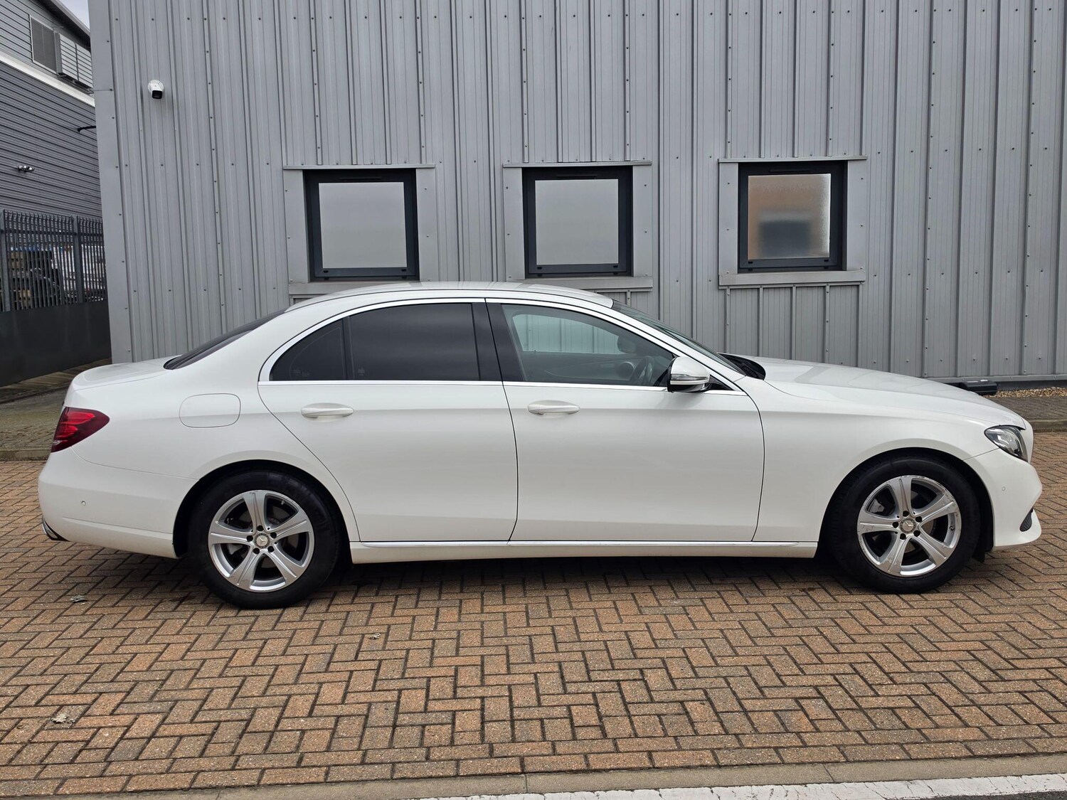 Used Mercedes-Benz E Class for sale - 78214110: Photo 14