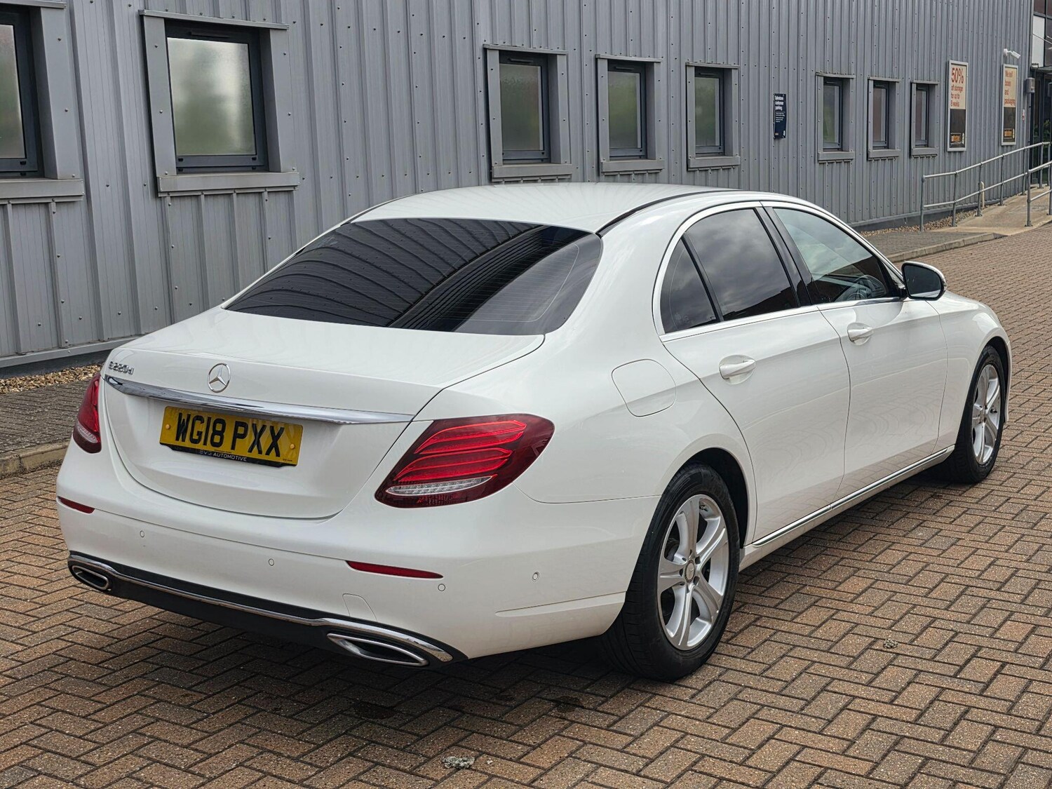 Used Mercedes-Benz E Class for sale - 78214110: Photo 15