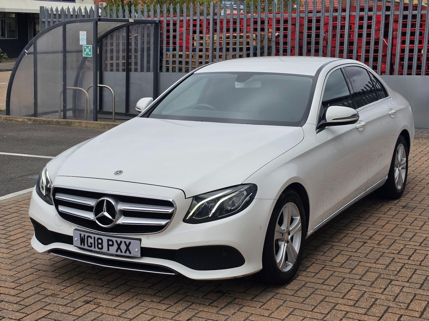 Used Mercedes-Benz E Class for sale - 78214110: Photo 3