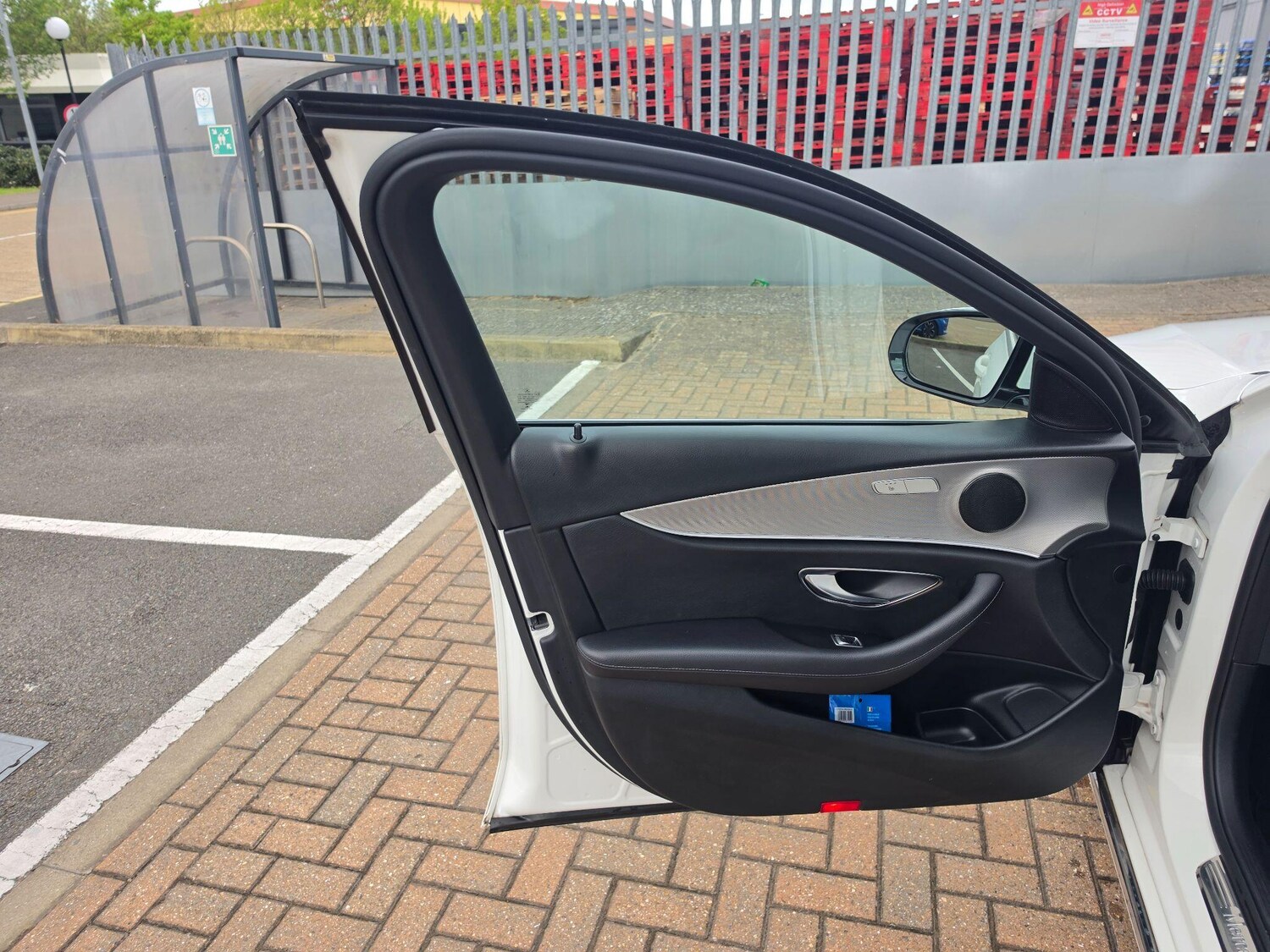 Used Mercedes-Benz E Class for sale - 78214110: Photo 30