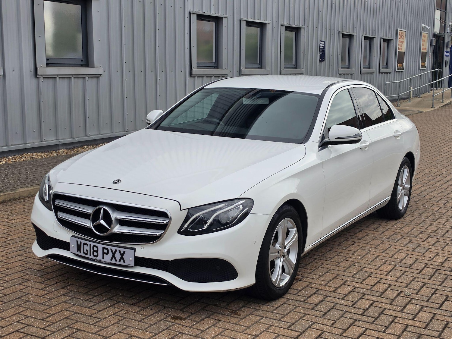 Used Mercedes-Benz E Class for sale - 78214110: Photo 9