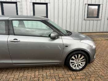 Used Suzuki Swift 2012 for sale - 74019332: Photo