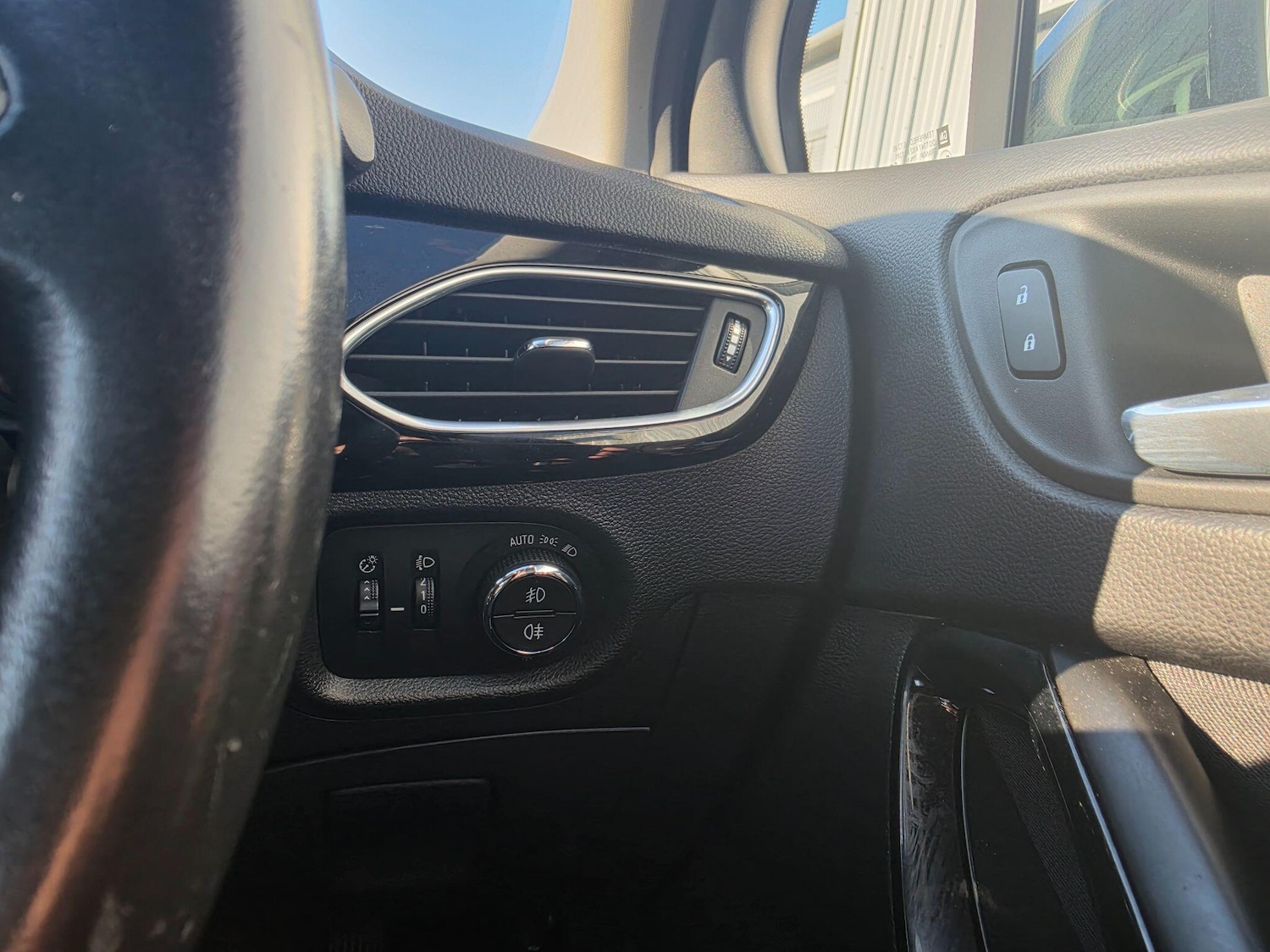 Used Vauxhall Astra for sale - 78127381: Photo 25