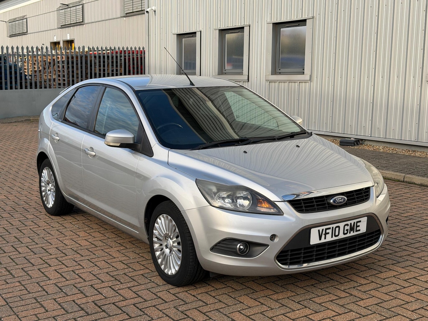 Used Ford Focus 2010 for sale - 76408993: Photo 1