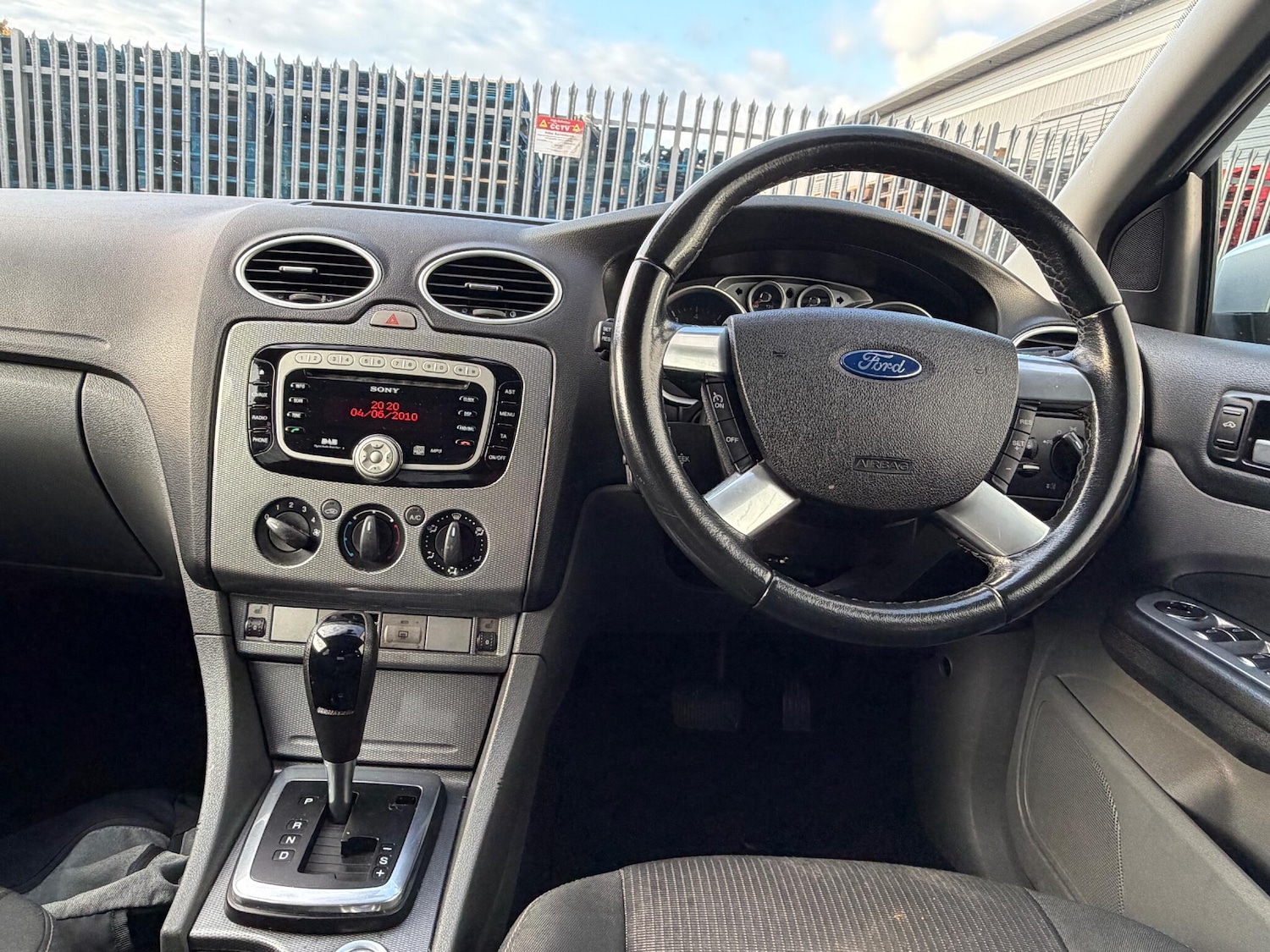 Used Ford Focus 2010 for sale - 76408993: Photo 19