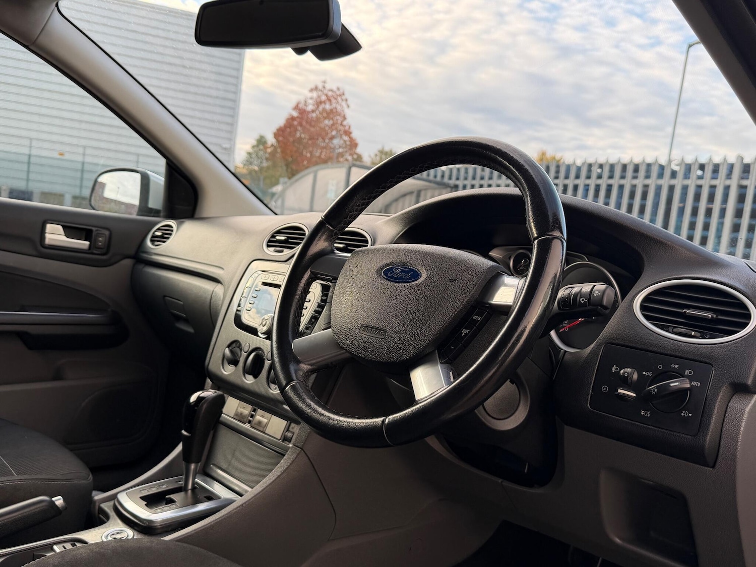 Used Ford Focus 2010 for sale - 76408993: Photo 21