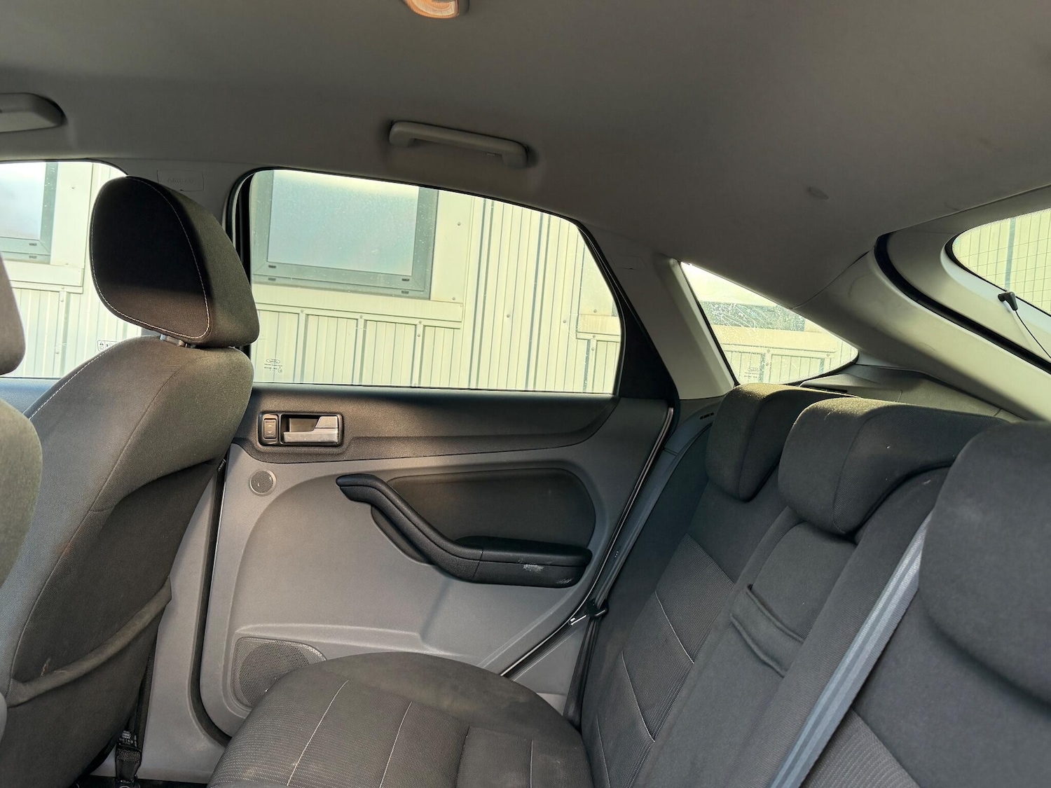 Used Ford Focus 2010 for sale - 76408993: Photo 27