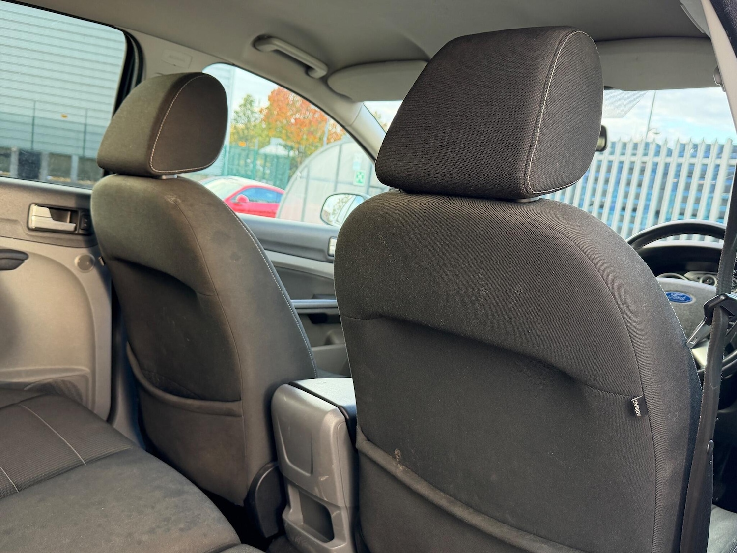 Used Ford Focus 2010 for sale - 76408993: Photo 29