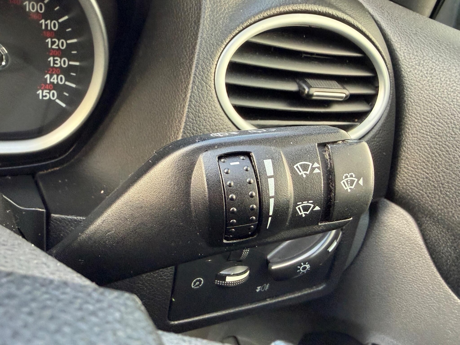 Used Ford Focus 2010 for sale - 76408993: Photo 33