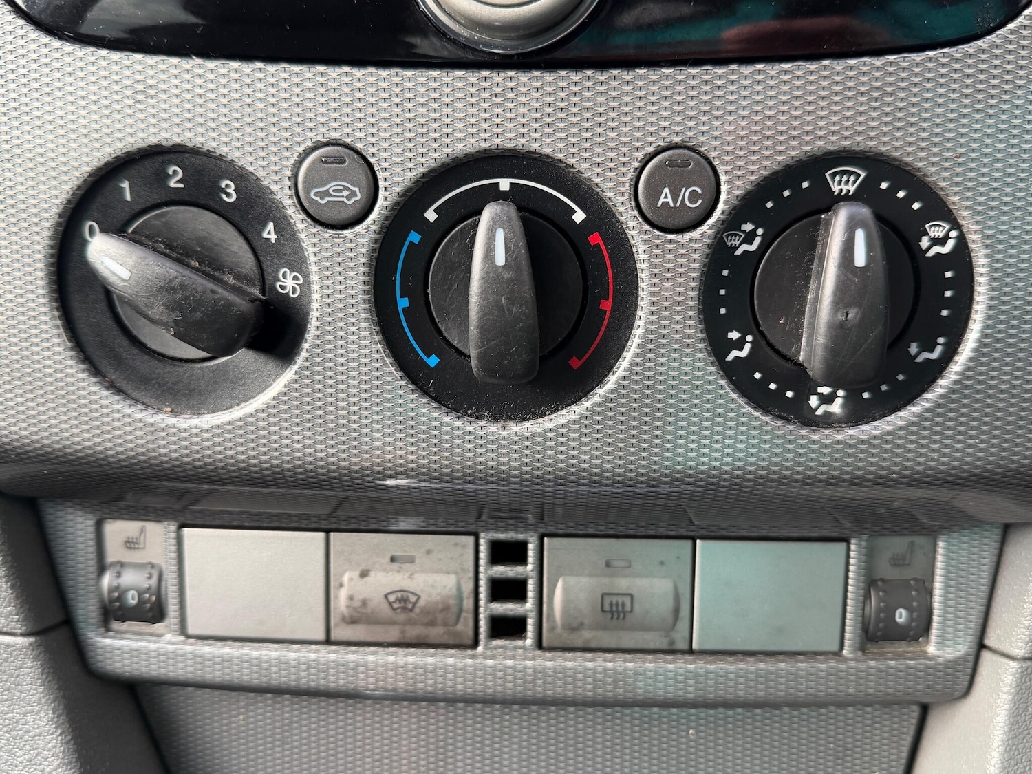 Used Ford Focus 2010 for sale - 76408993: Photo 36