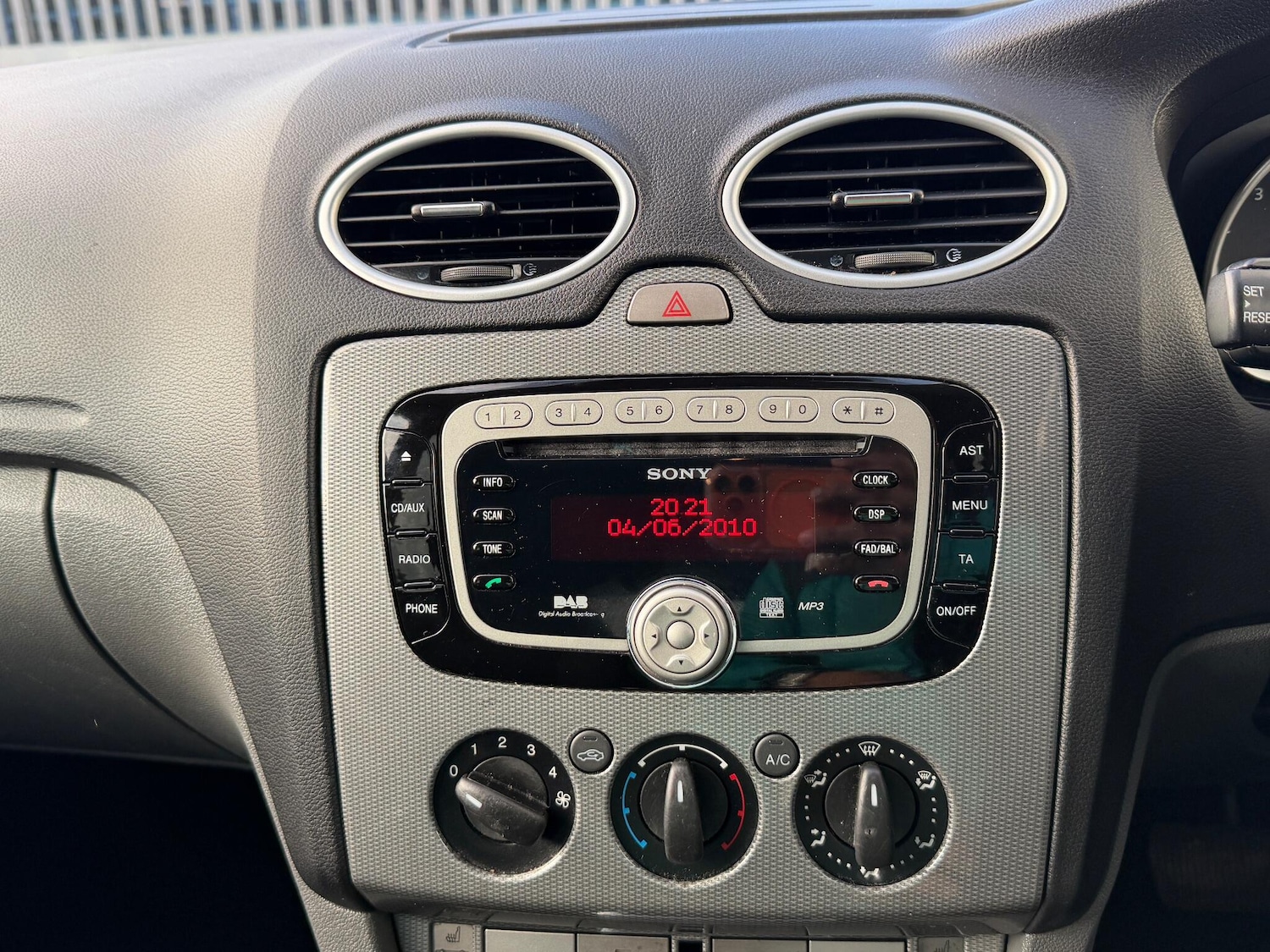 Used Ford Focus 2010 for sale - 76408993: Photo 48