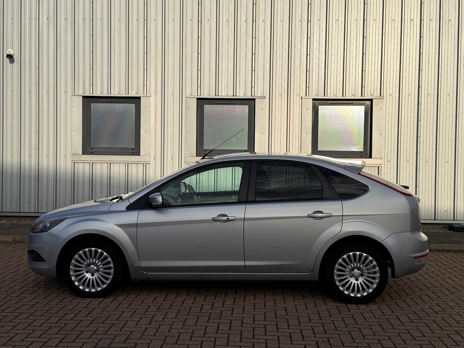 Used Ford Focus 2010 for sale - 76408993: Photo 9