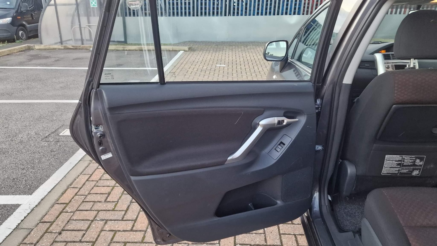 Vehicle 27