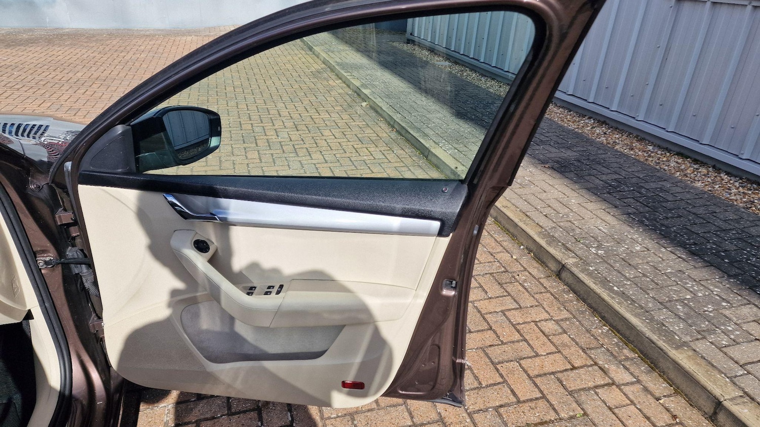 Vehicle 25