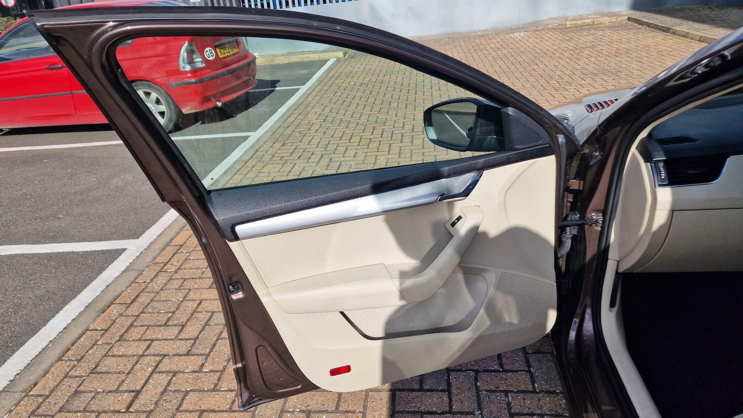 Vehicle 27