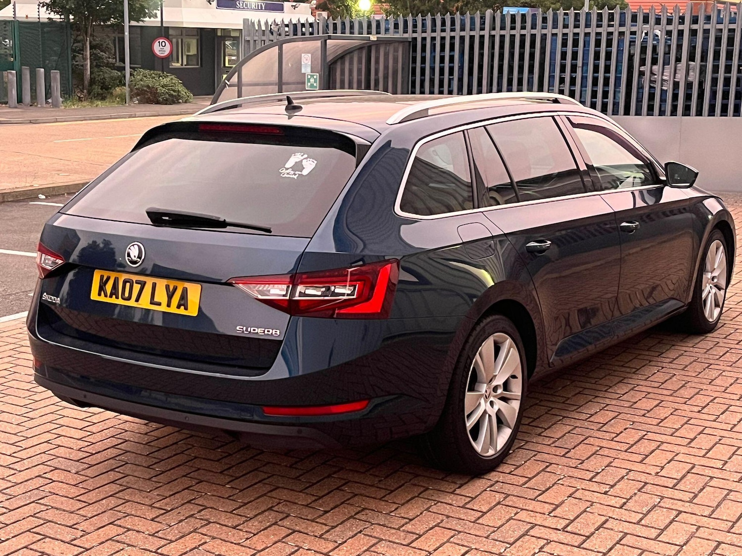Vehicle 21