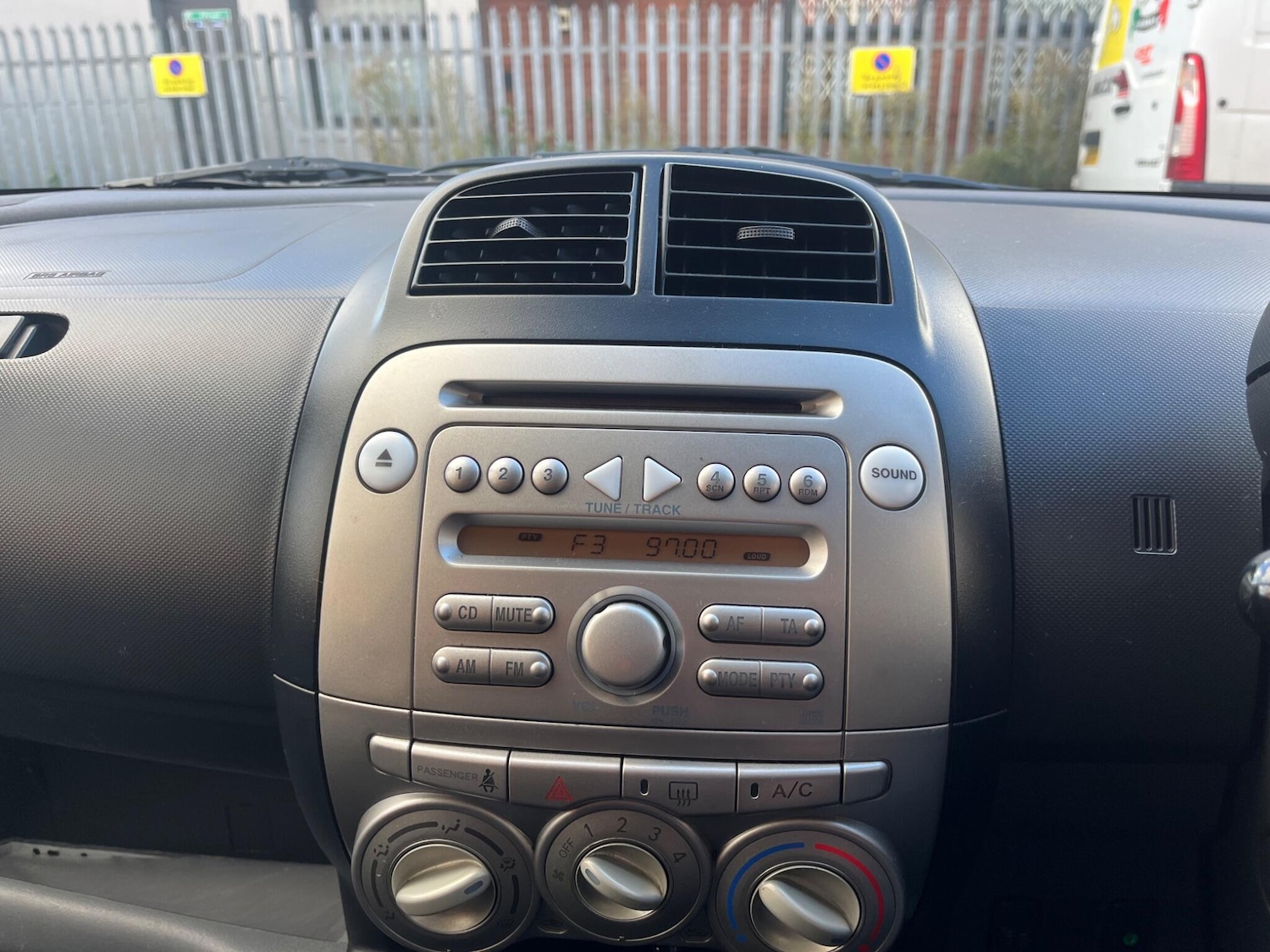 Used Daihatsu Sirion 2009 for sale - 76446566: Photo 32