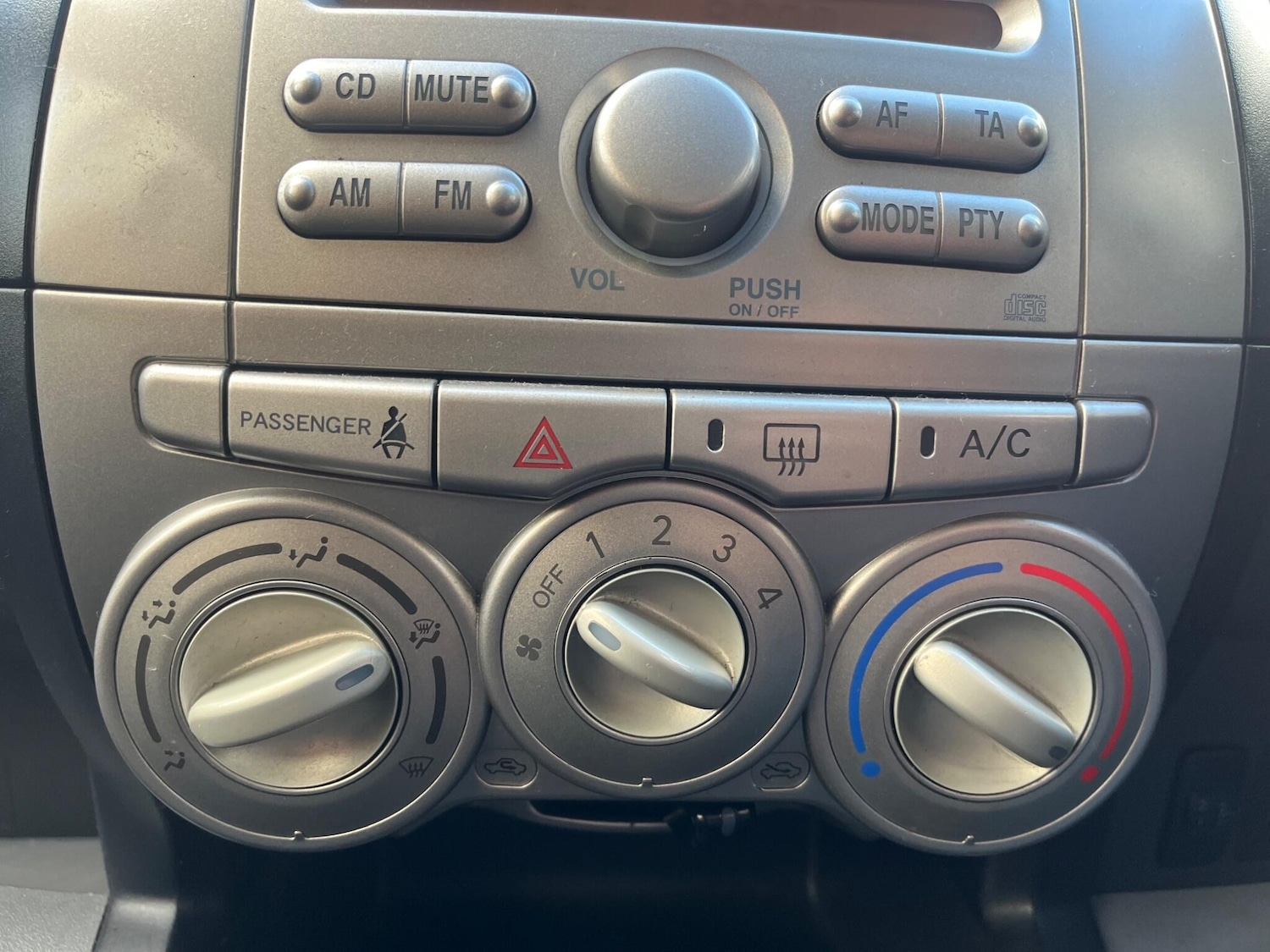 Used Daihatsu Sirion 2009 for sale - 76446566: Photo 57