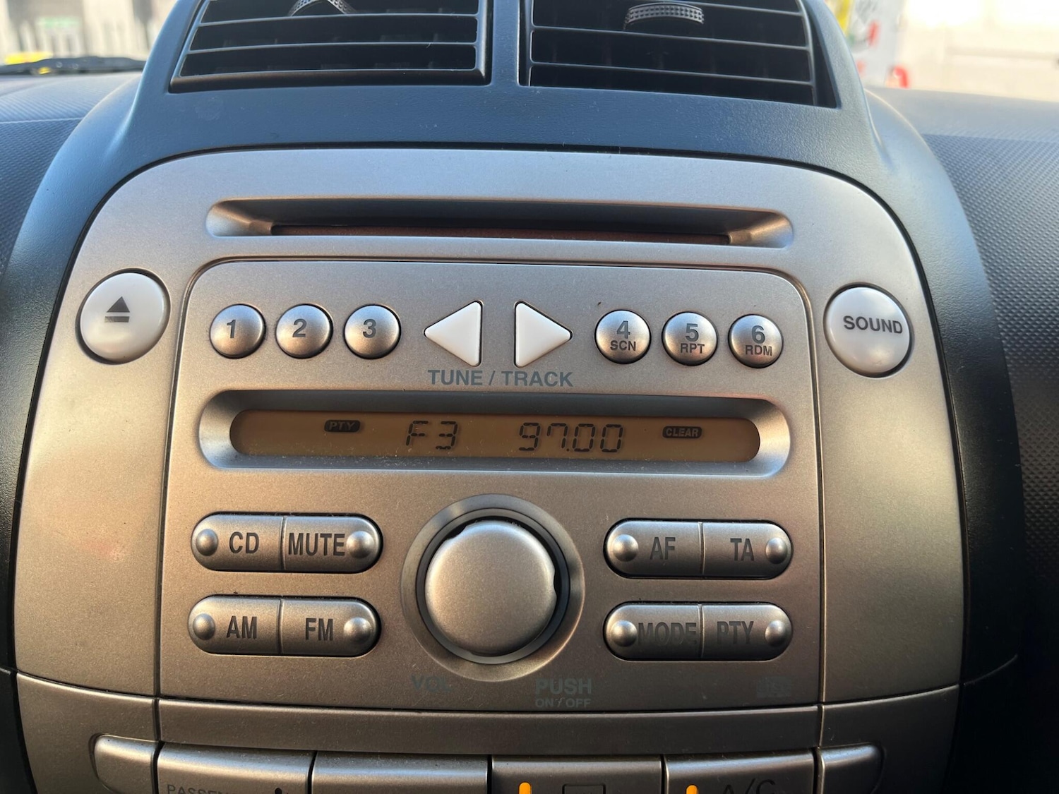 Used Daihatsu Sirion 2009 for sale - 76446566: Photo 60