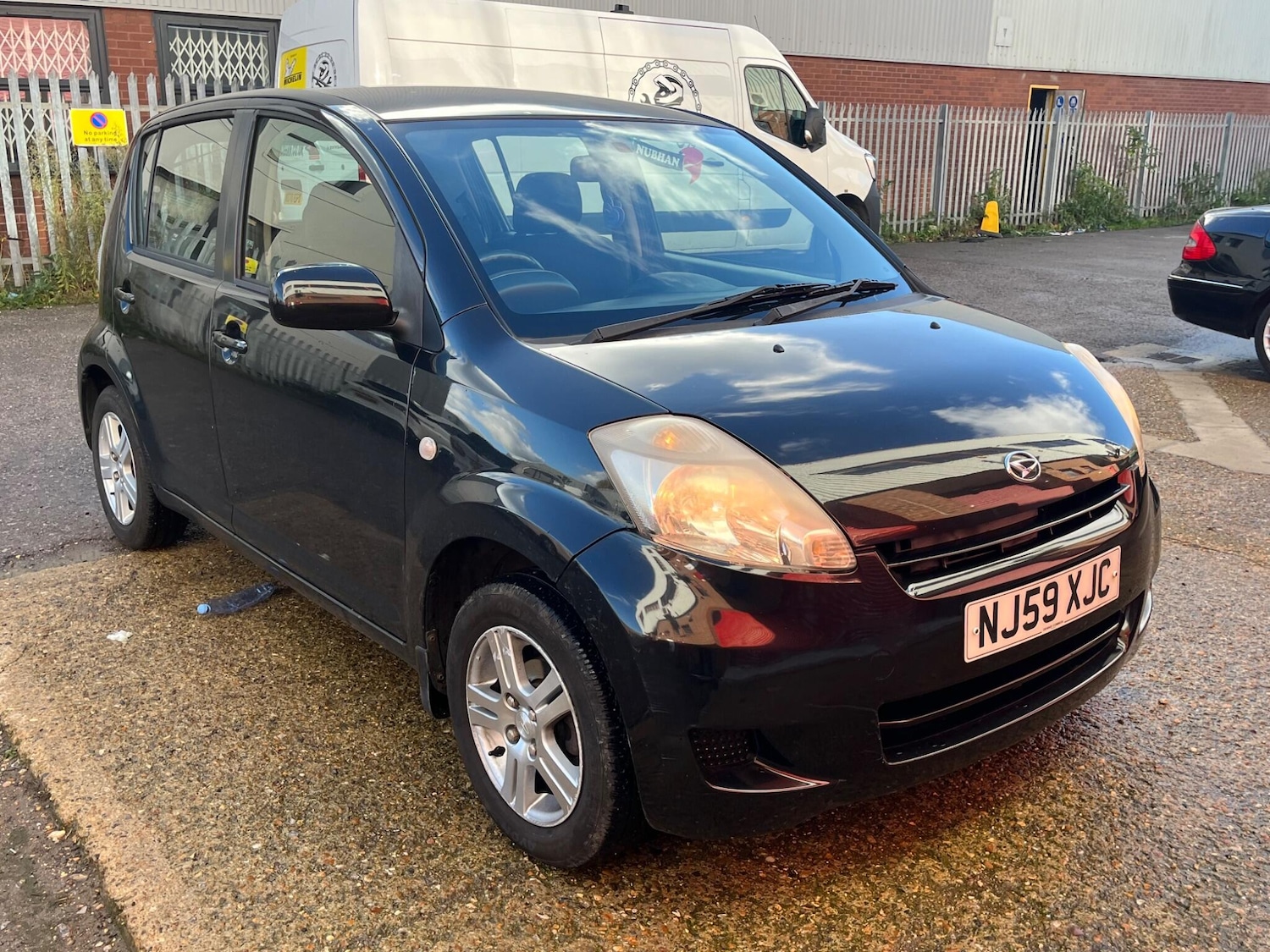 Used Daihatsu Sirion 2009 for sale - 76446566: Photo 7