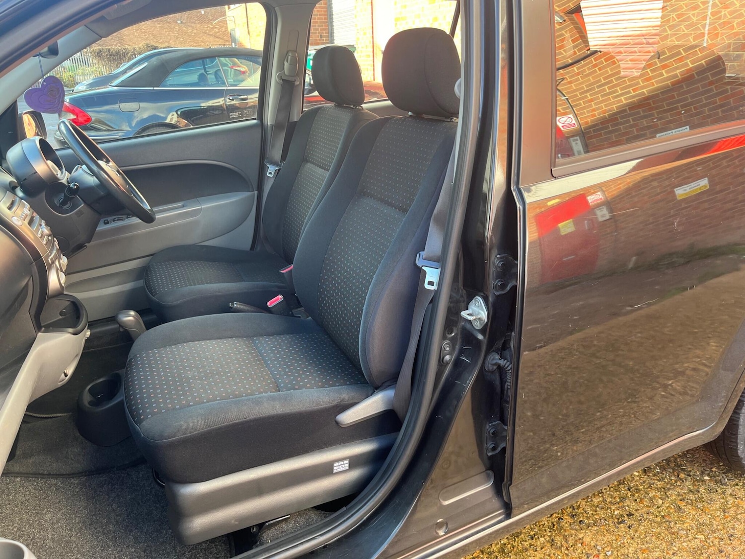 Used Daihatsu Sirion 2009 for sale - 76446566: Photo 81