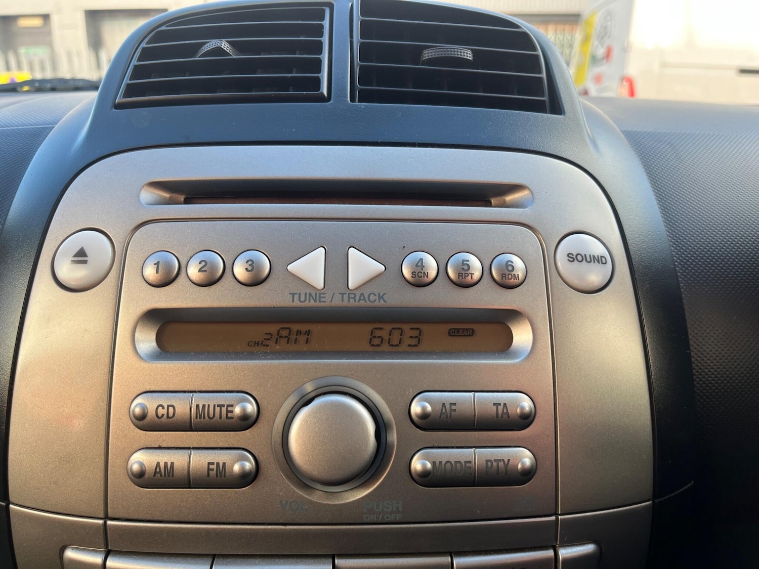 Used Daihatsu Sirion 2009 for sale - 76446566: Photo 96