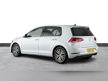 Used Volkswagen Golf 2018 for sale - 75857554: Photo