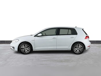 Used Volkswagen Golf 2018 for sale - 75857554: Photo