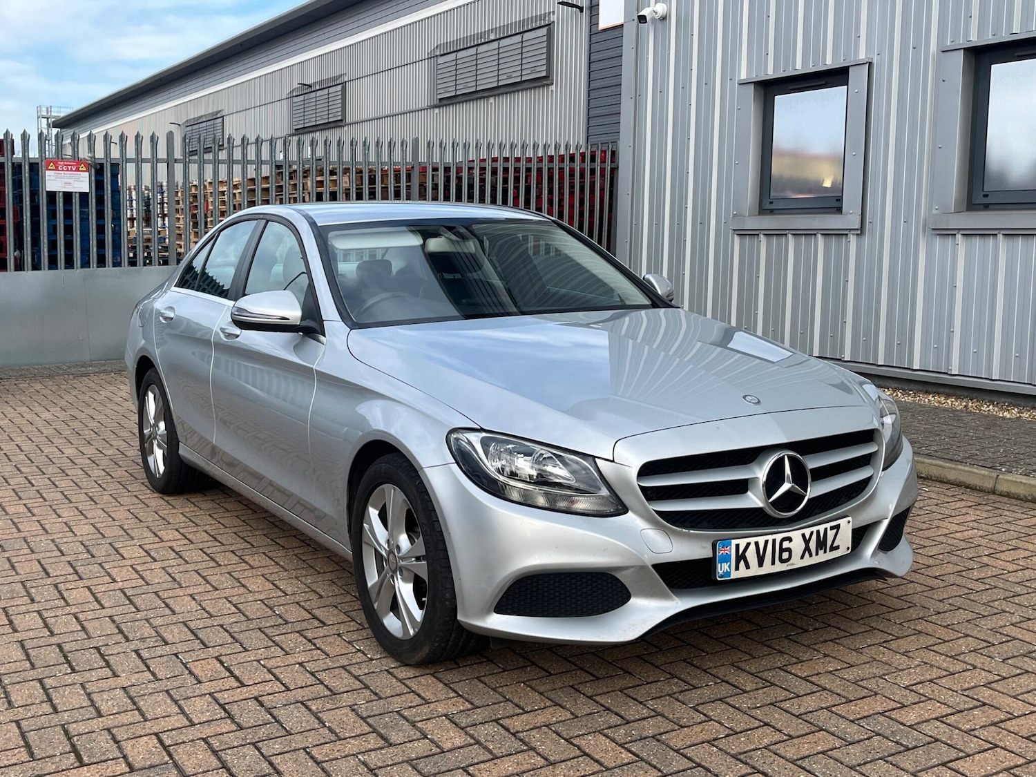 Used Mercedes-Benz C Class 2016 for sale - 77315169: Photo 8