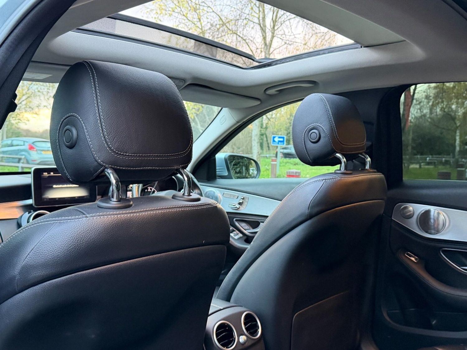 Used Mercedes-Benz C Class 2014 for sale - 76715496: Photo 54