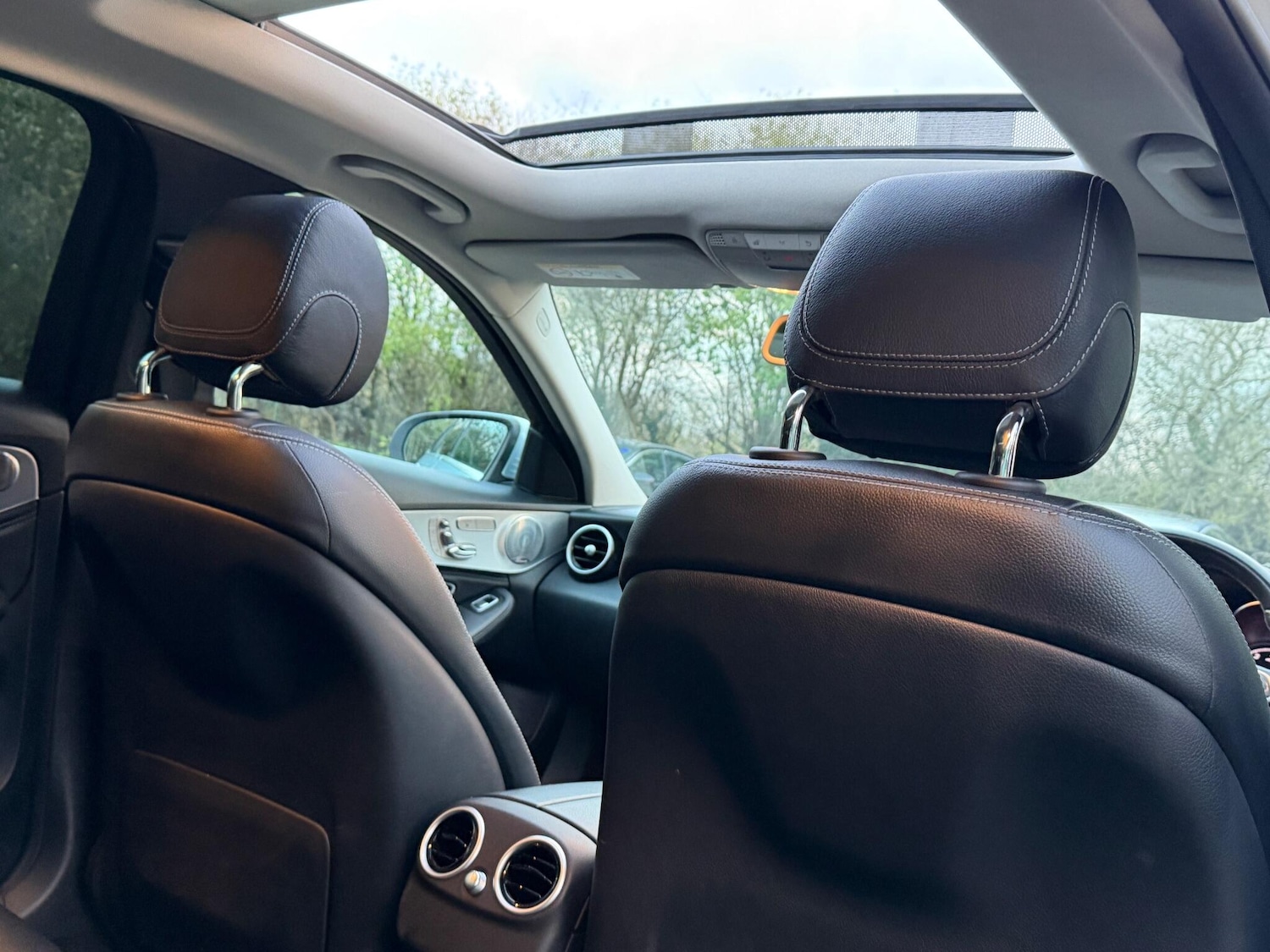 Used Mercedes-Benz C Class 2014 for sale - 76715496: Photo 64