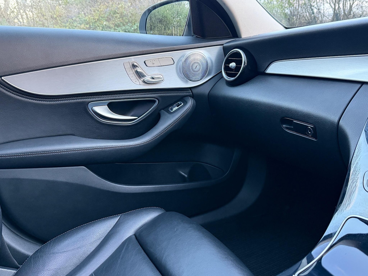 Used Mercedes-Benz C Class 2014 for sale - 76715496: Photo 65