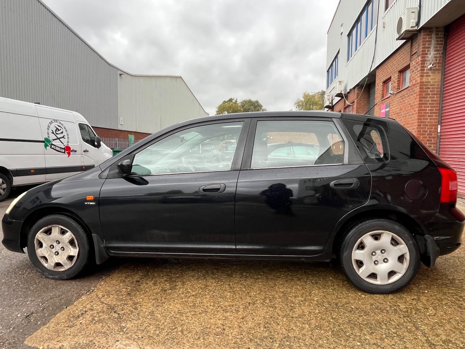 Used Honda Civic 2001 for sale - 76440577: Photo 20