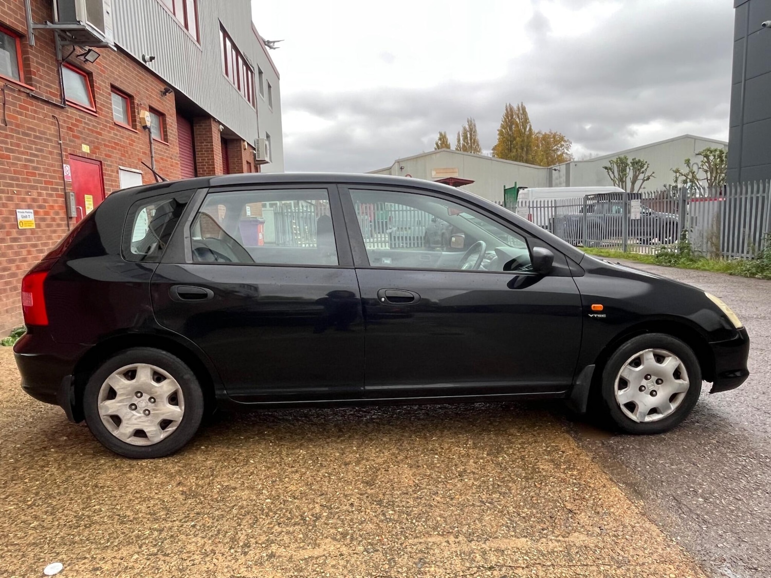 Used Honda Civic 2001 for sale - 76440577: Photo 26