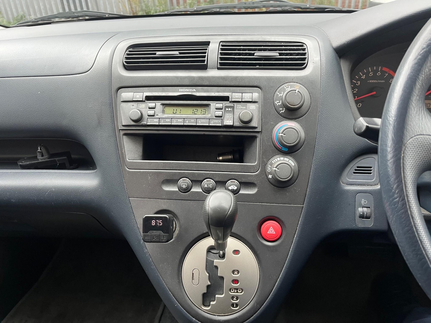 Used Honda Civic 2001 for sale - 76440577: Photo 38