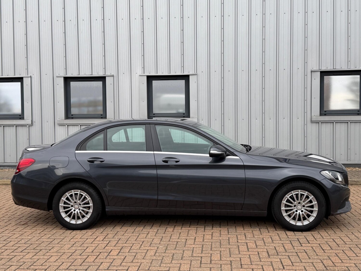 Used Mercedes-Benz C Class 2015 for sale - 77908611: Photo 10