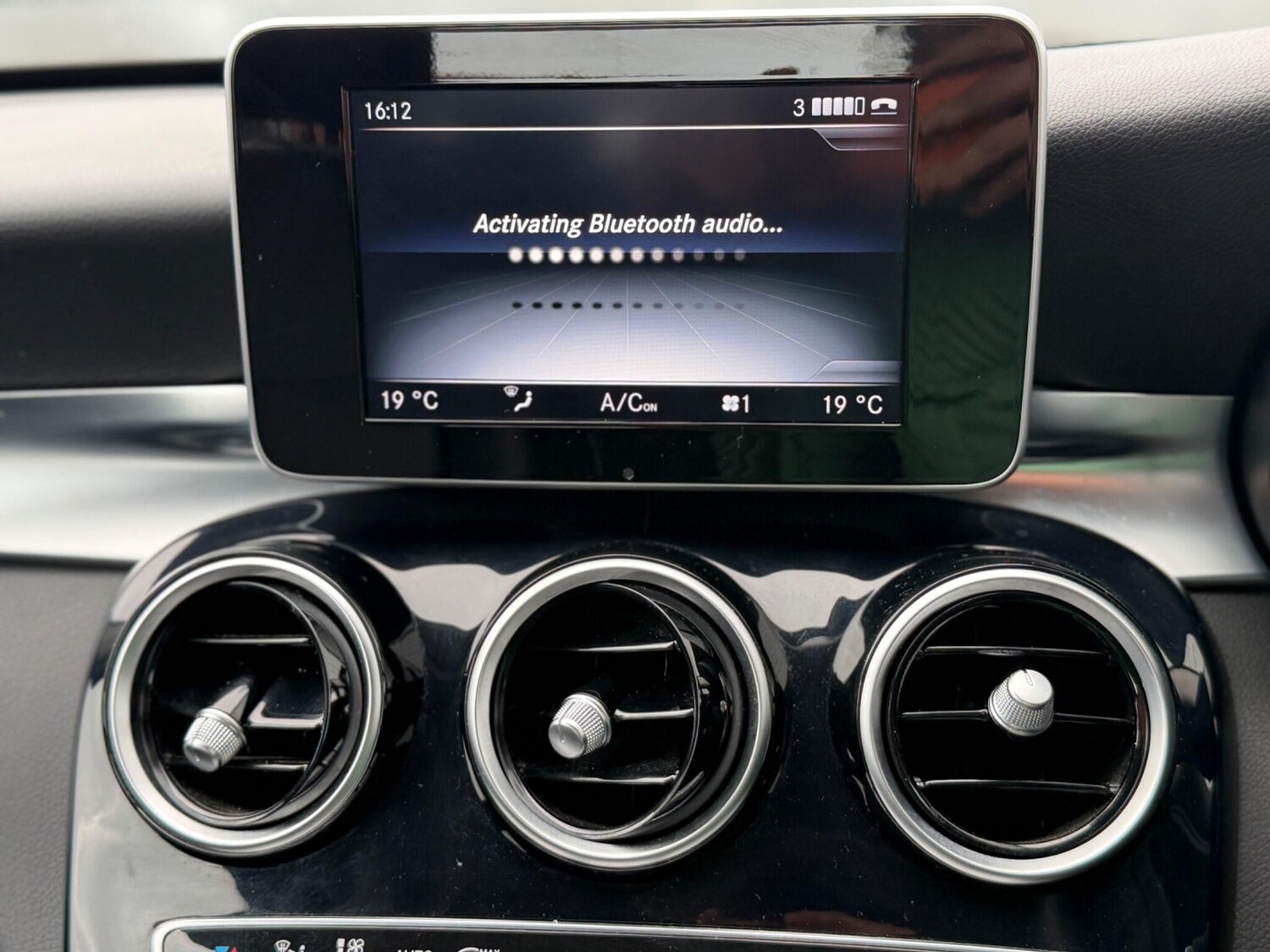 Used Mercedes-Benz C Class 2015 for sale - 77908611: Photo 41