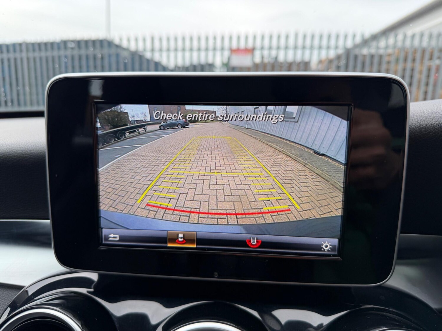 Used Mercedes-Benz C Class 2015 for sale - 77908611: Photo 47