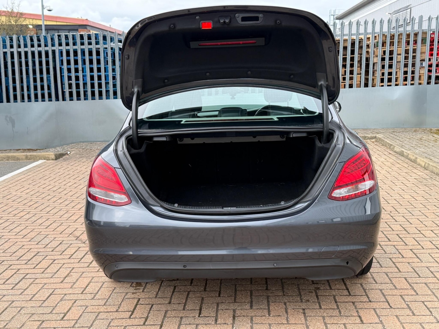 Used Mercedes-Benz C Class 2015 for sale - 77908611: Photo 53