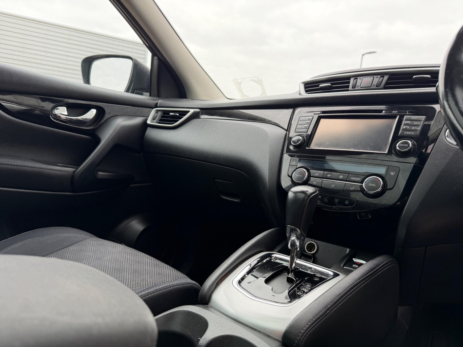 Used Nissan Qashqai 2016 for sale - 78101260: Photo 11