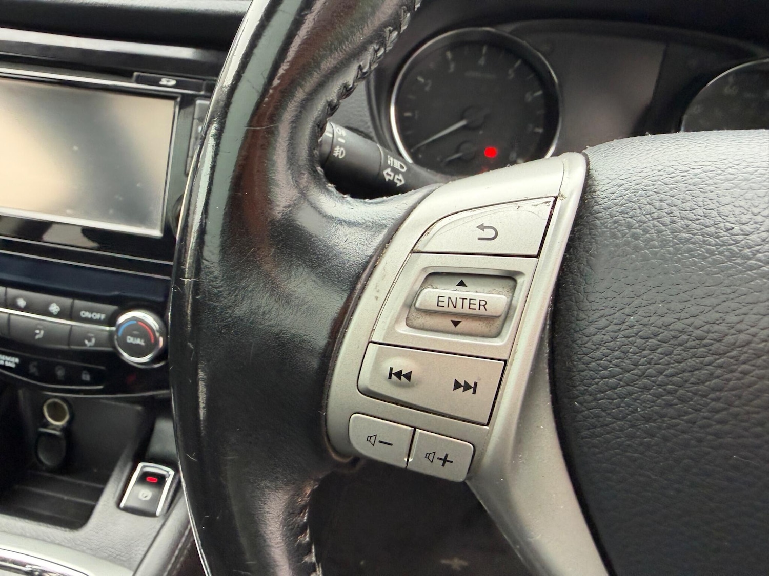 Used Nissan Qashqai 2016 for sale - 78101260: Photo 23