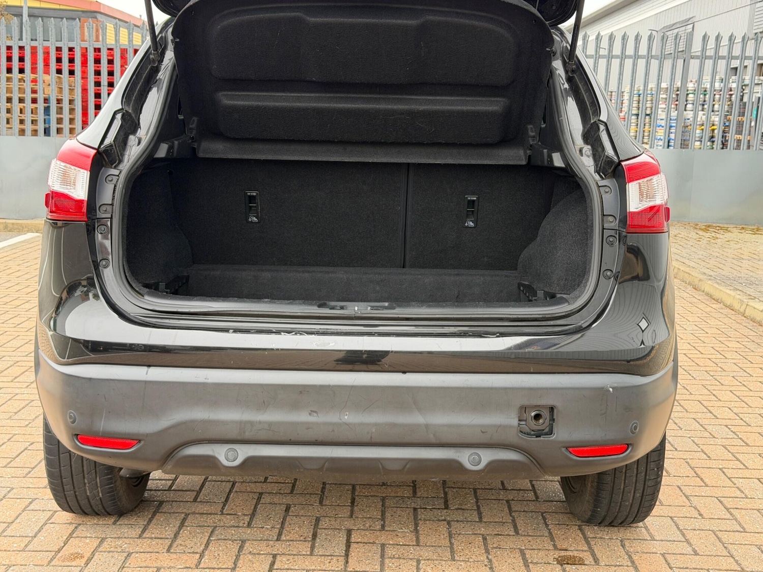 Used Nissan Qashqai 2016 for sale - 78101260: Photo 43