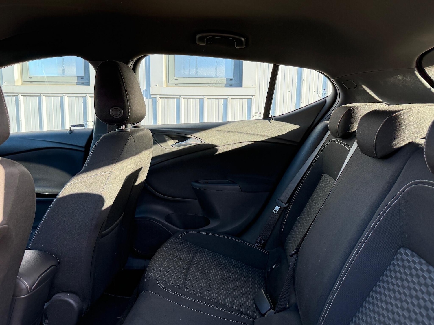 Used Vauxhall Astra 2017 for sale - 77015416: Photo 25