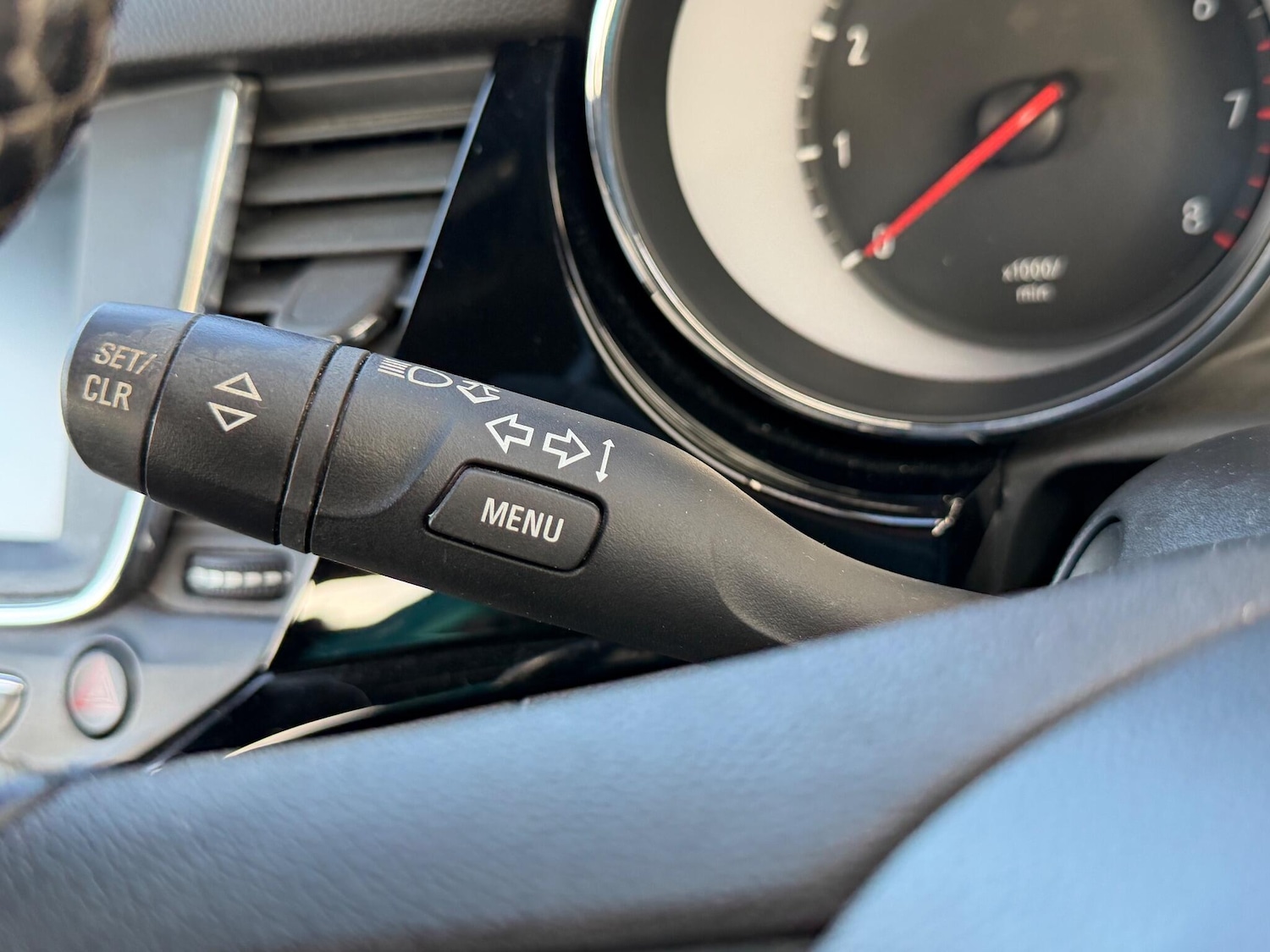 Used Vauxhall Astra 2017 for sale - 77015416: Photo 30