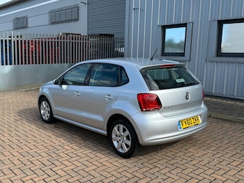 Used Volkswagen Polo 2010 for sale - 75463812: Photo