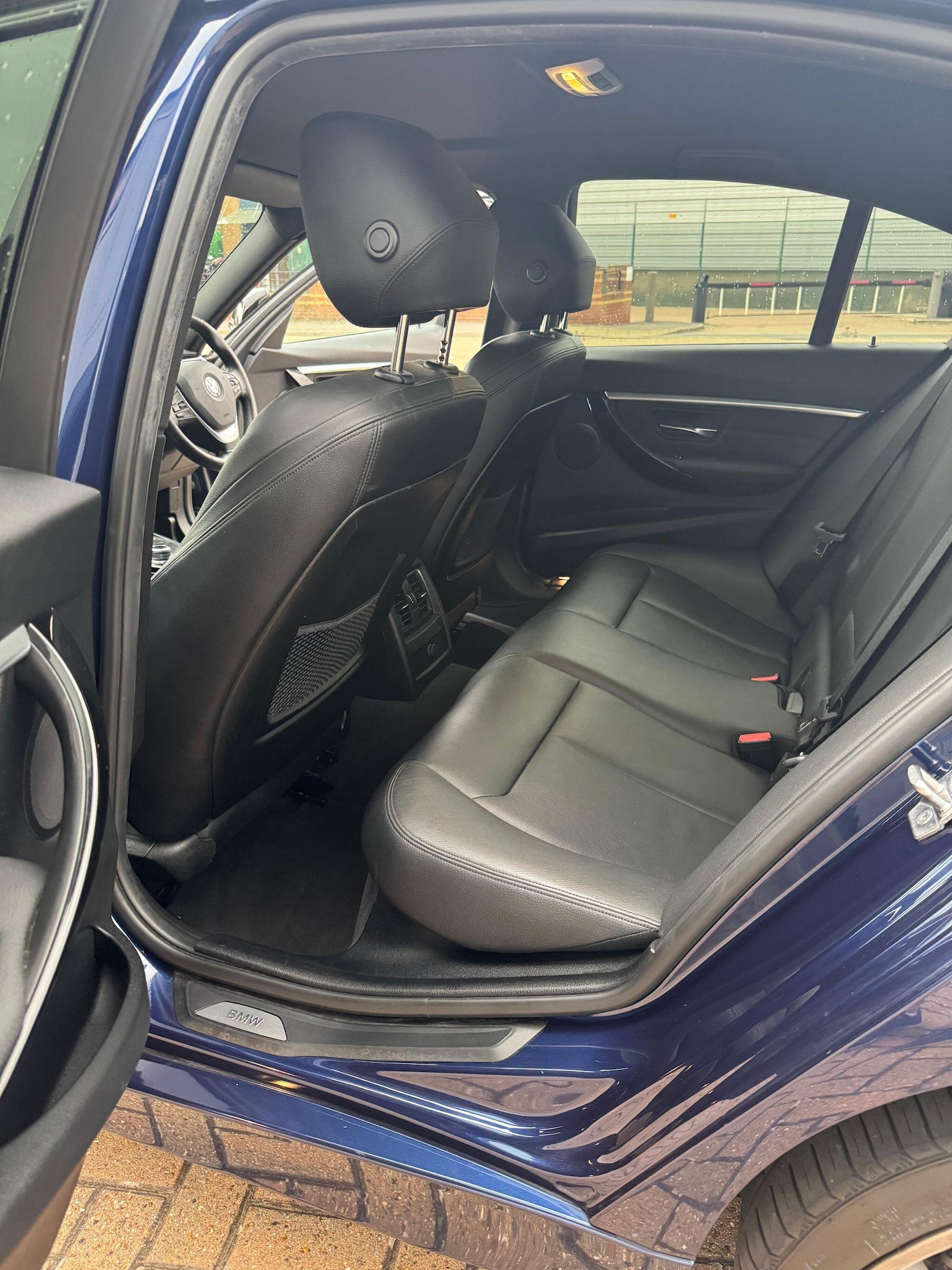 Used BMW 3 Series 2015 for sale - 76012209: Photo 43