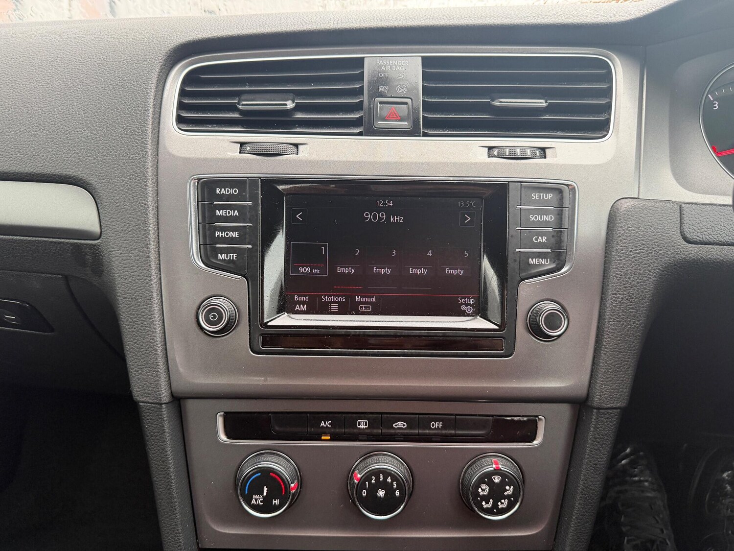 Used Volkswagen Golf 2013 for sale - 76866187: Photo 49